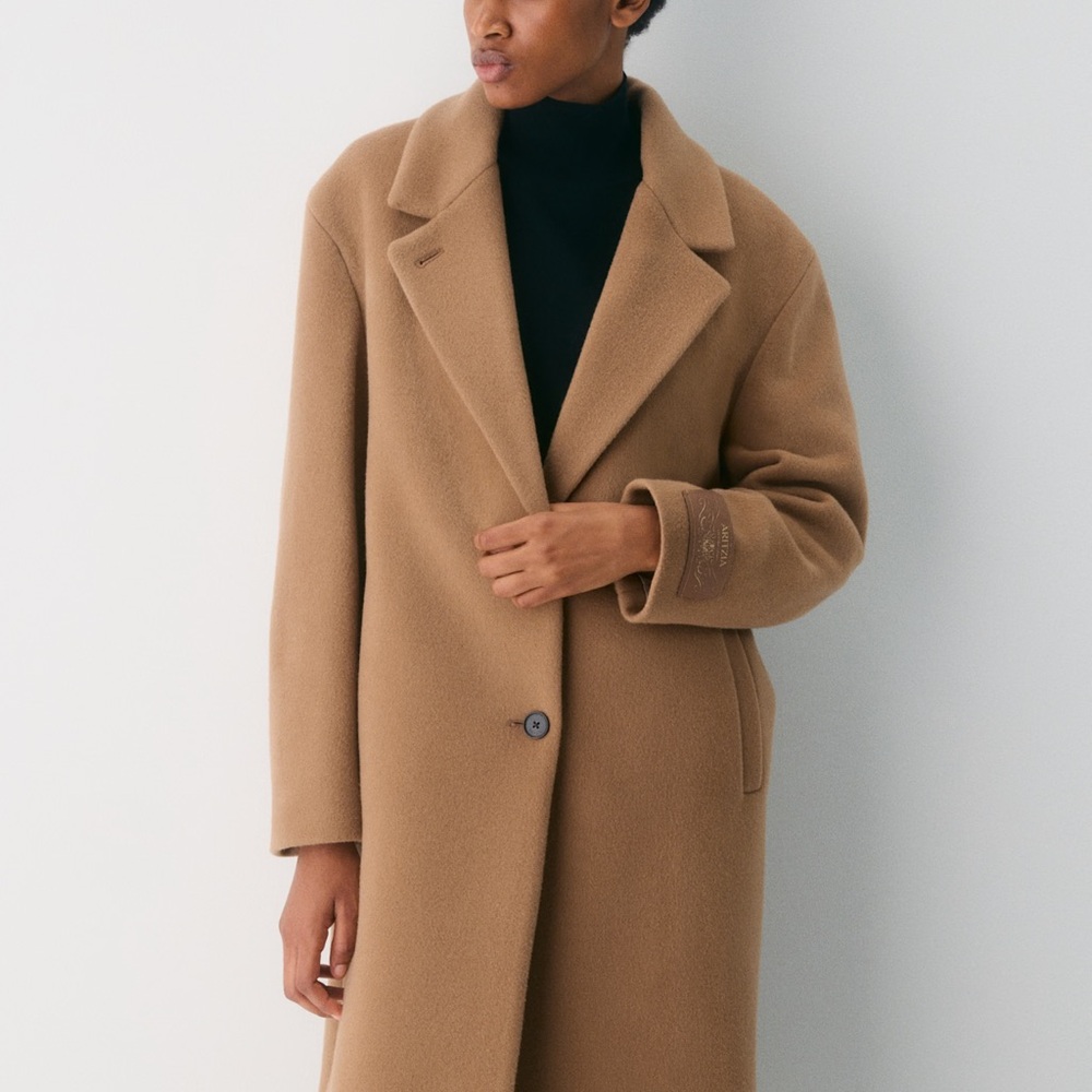 Aritzia Babaton Camel “The Only Coat” software cashmere - Picture 2 of 4